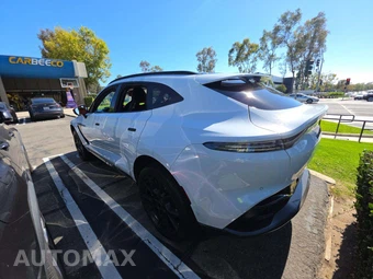 2021 Aston Martin DBX - miniatura 2