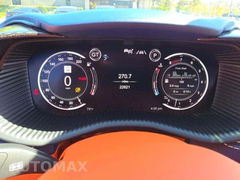 2021 Aston Martin DBX - miniatura 9