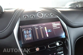 2021 Aston Martin DBX - miniatura 37