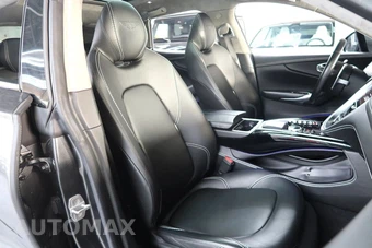 2021 Aston Martin DBX - miniatura 41