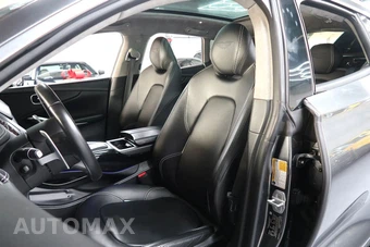 2021 Aston Martin DBX - miniatura 42