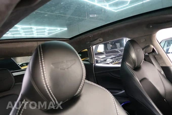 2021 Aston Martin DBX - miniatura 44