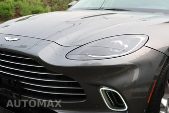 2021 Aston Martin DBX - miniatura 9