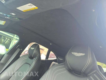 2021 Aston Martin DBX - miniatura 11