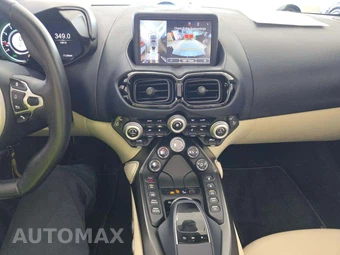 2021 Aston Martin Vantage Convertible - miniatura 10