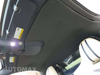 2021 Aston Martin Vantage Convertible - miniatura 11