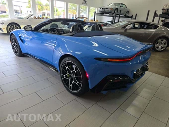 2021 Aston Martin Vantage Convertible - miniatura 2