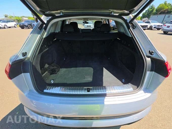 2021 Audi e-tron Premium Plus – miniatura 11