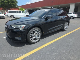 2021 Audi e-tron Prestige