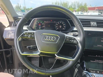 2021 Audi e-tron Prestige – miniatura 10