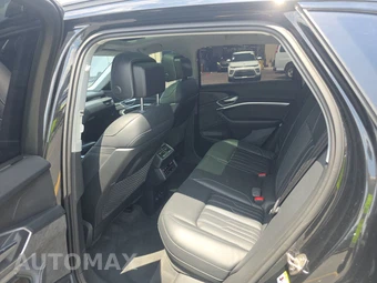2021 Audi e-tron Prestige – miniatura 13