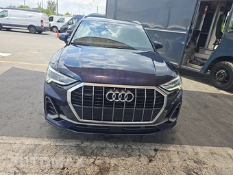 2021 Audi Q3 2.0T Premium Plus 45 TFSI - miniatura 2