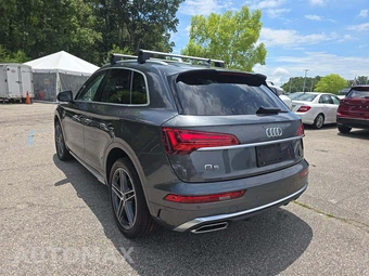 2021 Audi Q5 e Premium Plus - miniatura 2