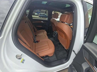 2021 Audi Q5 Premium – miniatura 16