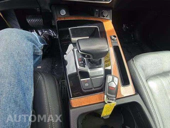 2021 Audi Q5 Premium – miniatura 31