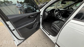 2021 Audi Q7 Prestige – miniatura 18