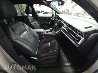 2021 Audi Q7 Prestige – miniatura 18
