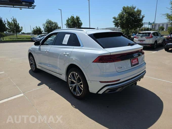 2021 Audi Q8 Premium Plus - miniatura 2
