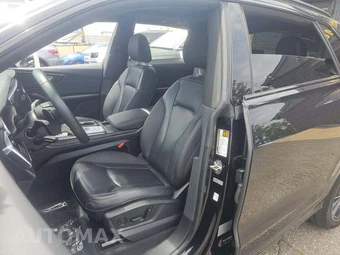 2021 Audi Q8 Premium Plus – miniatura 5