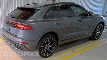 2021 Audi Q8 Premium Plus – miniatura 4