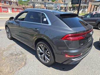 2021 Audi Q8 Premium Plus – miniatura 2