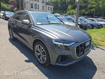 2021 Audi Q8 Premium Plus – miniatura 4