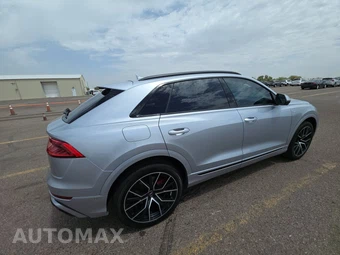 2021 Audi Q8 Premium Plus - miniatura 4