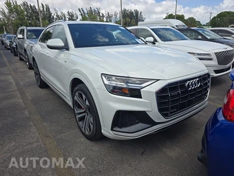 2021 Audi Q8 Premium Plus – miniatura 3