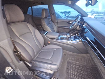 2021 Audi Q8 Premium Plus – miniatura 8
