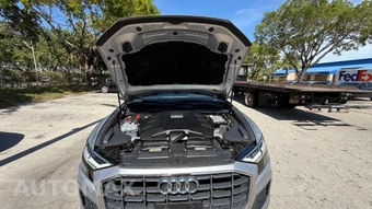 2021 Audi Q8 Premium – miniatura 14