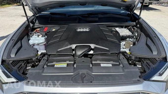 2021 Audi Q8 Premium – miniatura 15