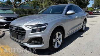2021 Audi Q8 Premium – miniatura 2