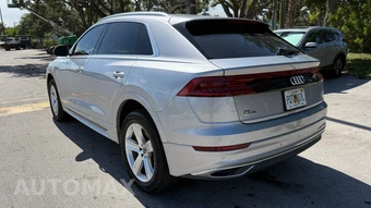 2021 Audi Q8 Premium – miniatura 4