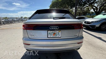 2021 Audi Q8 Premium – miniatura 5