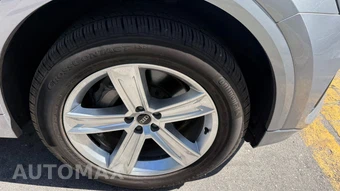 2021 Audi Q8 Premium – miniatura 9