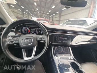 2021 Audi Q8 Premium – miniatura 11