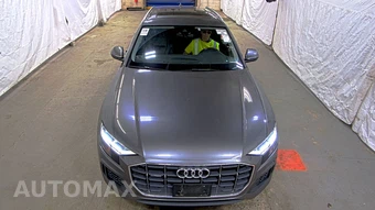 2021 Audi Q8 Premium – miniatura 2