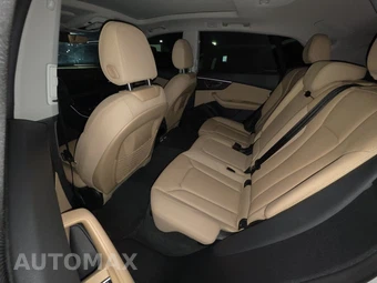 2021 Audi Q8 Prestige – miniatura 13