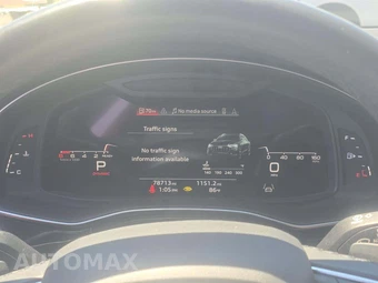 2021 Audi Q8 Prestige – miniatura 9