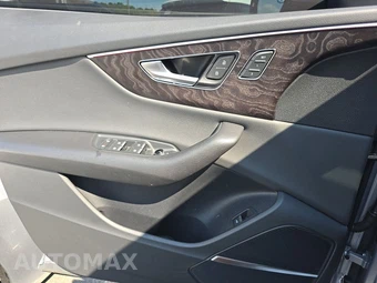 2021 Audi Q8 Prestige - miniatura 9