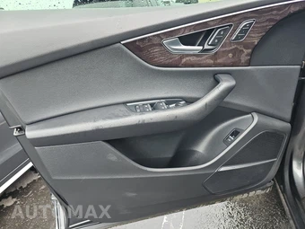 2021 Audi Q8 Prestige – miniatura 9