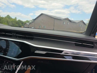 2021 Audi RS 6 Avant – miniatura 16