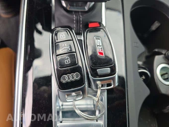 2021 Audi RS 6 Avant – miniatura 5