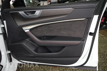 2021 Audi RS 6 Avant - miniatura 28