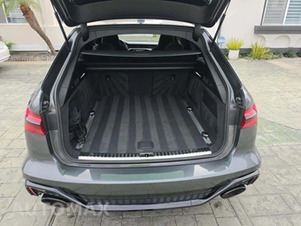 2021 Audi RS 6 Avant – miniatura 11