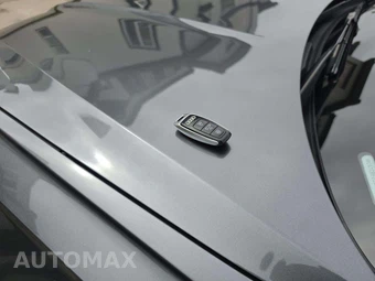 2021 Audi RS 6 Avant – miniatura 5