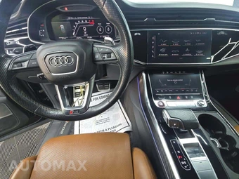 2021 Audi RS Q8 - miniatura 10