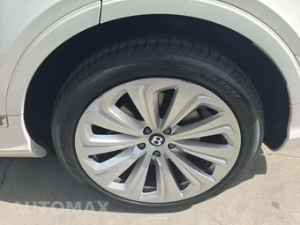 2021 Bentley Bentayga Hybrid - miniatura 19