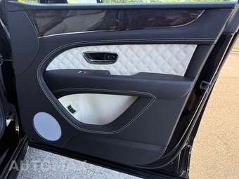 2021 Bentley Bentayga Speed W12 - miniatura 17