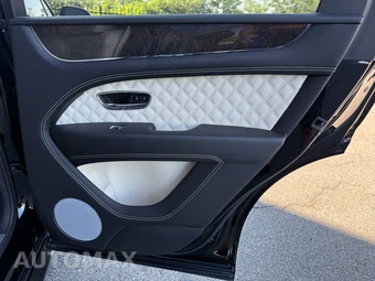 2021 Bentley Bentayga Speed W12 - miniatura 18